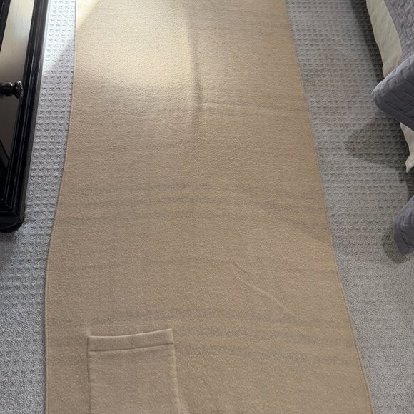 Burberry Wool & Cashmere Cape - Picture 4 of 6